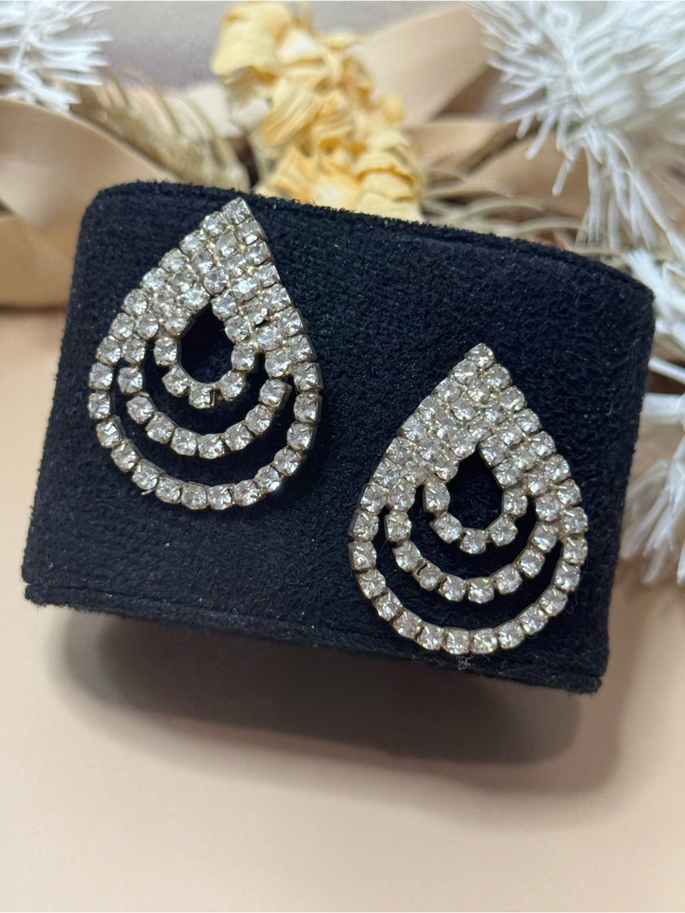 Vintage Clear Rhinestone Teardrop Statement Pierced Earrings Silver Tone